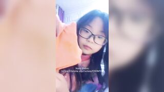 Tự liếm quần sịp mình luôn