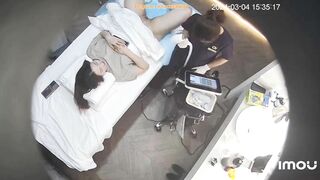 Camera giấu kín tiệm spa