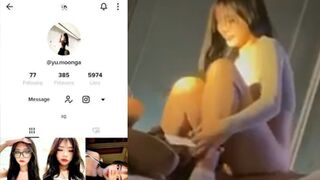 Tiktoker Yu.moonga Dạng Háng Cho Bố Đường Nuôii