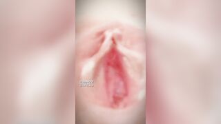 Mặt dâm thích khoe vú và cái lồn hồng