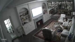 Vợ chồng này nó dâm thôi rồi làm chuyện đó trước con cái