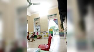 cô giáo mầm non show hàng p4