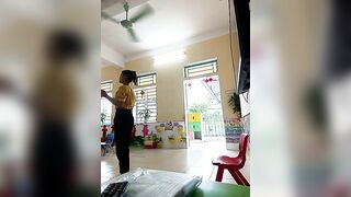 cô giáo mầm non show hàng p4