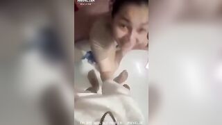 Con cặc mới được nghỉ mấy ngày mà con mụ vợ lại vạch ra đòi bú rồi chịch