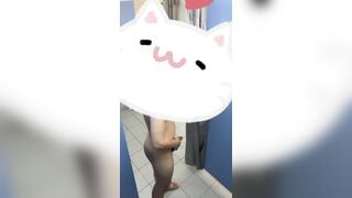 Siêu phẩm *** xuất tinh trong phòng tắm công cộng hồ bơi public không lông mịn mướt