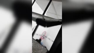 Quay lén em gái tắm phần 1.