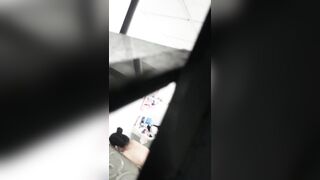 Quay lén em gái tắm phần 2.