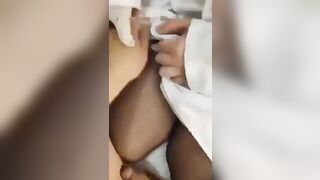 Lấy tinh trùng cho bênh nhân nứng quá nên ...