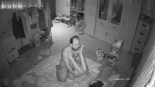 Loạn luân chồng vừa ra khỏi nhà bố chồng đè con dâu ra địt