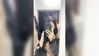 em sinh viên dáng đẹp cho thằng trẻ trâu chơi trước kính còn quay clip lại