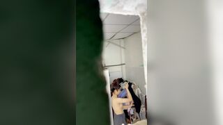 Quay lén e sinh viên Kim Huệ 2k5 Quảng Nam thay đồ đi làm quán nhậu