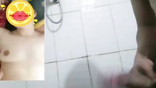 Thằng bồ đang địt MBBG tự nhiên thằng bạn gọi video và cái kết