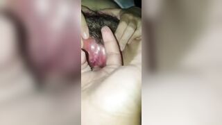 em gái lồn hồng rậm lông banh lỗ cho anh trai móc lồn