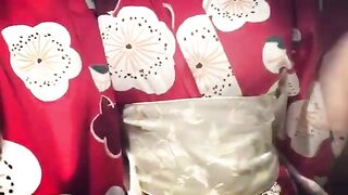 Mặc kimono là phải thả rông nha, Lồn vẫn còn ẩm ướt mà móc