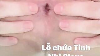 em Nhi Slave luyện tập với ước mơ nhét được con cặc giả siêu dài vào lỗ nhị