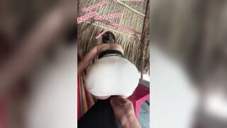 Ngồi lên đùi rồi cho trai lạ cạ lồn