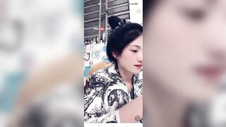 Idol Tiktoker Bảo Trân 2k4 chuyển qua live APP sex cho ae thẩm du