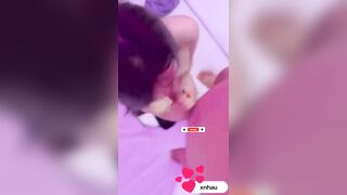 Em gái non tơ bú buồi