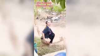 QUAY LÉN CHỊ GÁI ĐI ĐÁI NGOÀI ĐƯỜNG