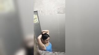 Quay lén cj gái tắm bot lột đồ free và nhóm quay lén + loạn luân ở mô tả