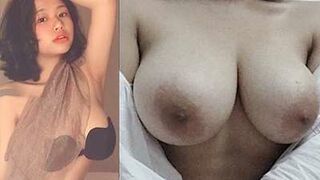 Clip Sex Thuý An 2k6 Gái Xinh Ngực Bự Thủ Dâm Siêu Nứng