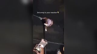 Độc lạ đụ gái ngoài trời bị mọi người video