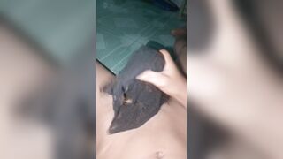 Nứng quá lấy quần sì của chị gái sục
