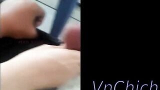 Bạo vl, E gái sục cu cho ny tại quán cafe đông khách