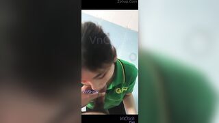 E Bách Hoá Xanh lén vào wc bú cu cho khách hàng bị nhân viên khác mách sếp