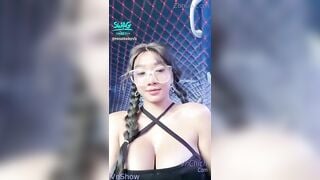 rosababyvip giờ em nó lại tiếp tục lang thang ở Nha Trang để show hàng và kiếm cặc lạ