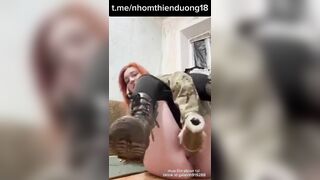 Em lính thủ dâm bằng bom  :))
