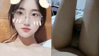 Clip Sex Có Con Bạn Thân Ngon Vậy Không Địt Phí Quá