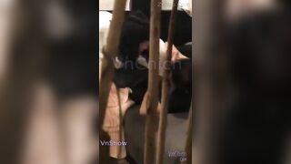 E gái học sinh thác loạn xả đồ cho bao nhiêu người bóp vú sờ lồn