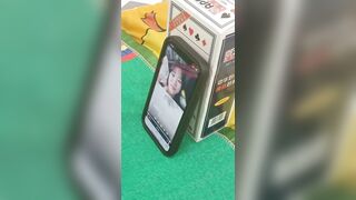 Cho em nữ sinh xem bắn tinh trùng trên live