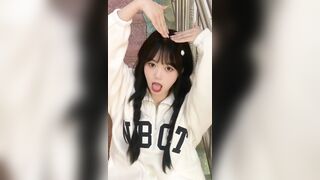 Nhìn là nứng 2