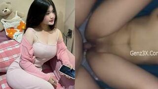 Clip Sex Minh Thy Da Trắng Dáng Xinh Doggy Phê Lòii 2