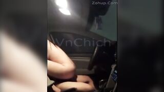 Quay lén cặp đôi đụ nhau giữa oto ko đóng cửa sổ bao nhiu người nhìn