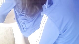 Nữ sinh mời bạn cùng lớp của mình đến nhà của cô ấy, cô ấy muốn đụ Phần 5