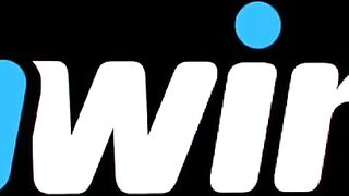 Nhân lúc vợ vắng nhà địt luôn em osin vú to lồn múp