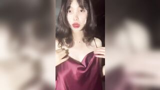 Phát Hiện Con Bạn Thân Live Chat Sex Liền Đi Mét Cô Giáo