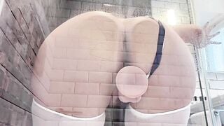 E mình dây nhấp toy ở nhà tắm công cộng bao nhiêu người nhìn bắn nước nhìu
