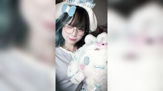 AI Lột đồ Mèo Simmy ( Link free dưới mô tả )