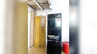 Cô giáo mầm non show hàng 25