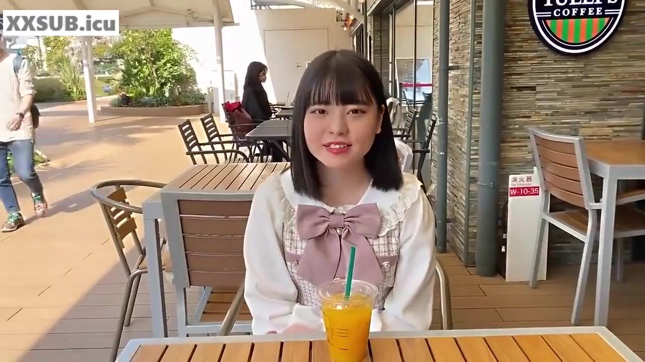 Tập thể với em gái xinh đẹp
