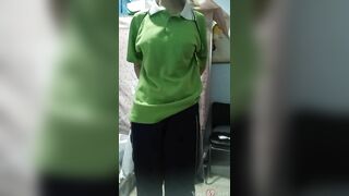 Thg ny bắt con vợ quay video khiêu dâm trong bộ đồng phục học sinh cực nứng