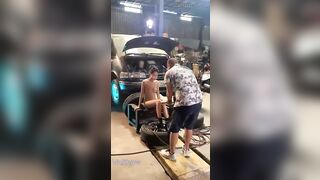 Không biết tuyển e nó về là để sửa xe hay sửa cu nữa lồn múp tnay cơ mà