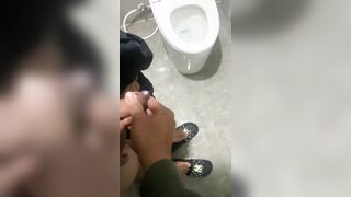 Mới bây lớn đã bị vắt tinh