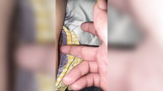 Lén móc lồn rồi đụ em gái khi đang ngủ bị phât hiện
