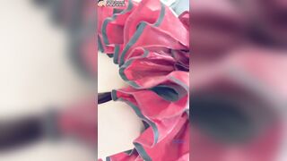 Quay lén cosplayer đi fes không mặc quần lót