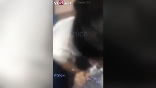 E nữ sinh lén bú cu bạn thân ở Cầu thang trường học bị giáo viên phát hiện